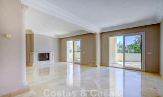 Luxury penthouse for sale in a beautiful frontline golf resort in Nueva Andalucia, Marbella 51661 