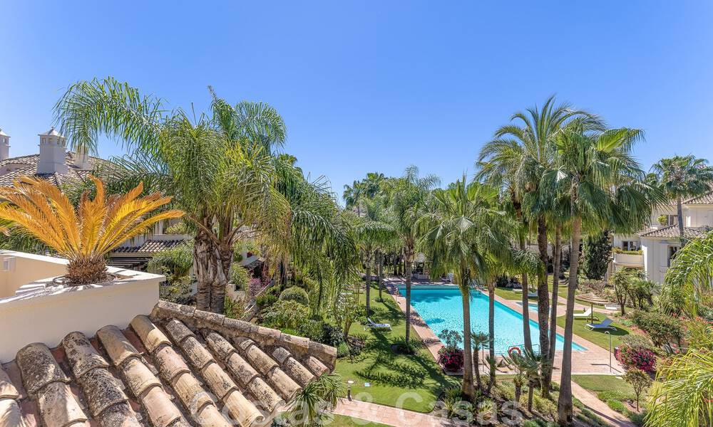 Luxury penthouse for sale in a beautiful frontline golf resort in Nueva Andalucia, Marbella 51671