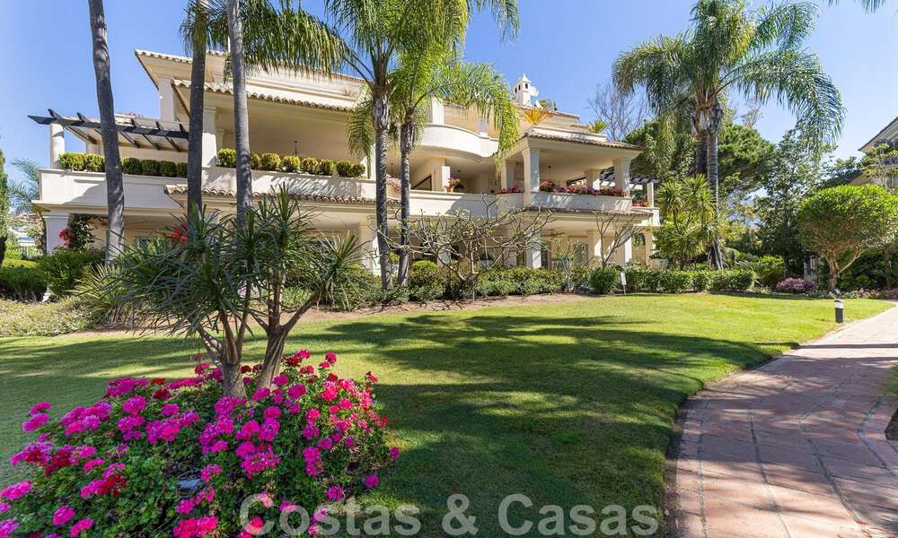 Luxury penthouse for sale in a beautiful frontline golf resort in Nueva Andalucia, Marbella 51709