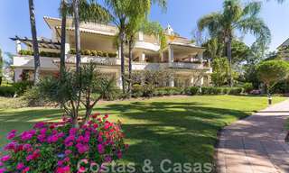 Luxury penthouse for sale in a beautiful frontline golf resort in Nueva Andalucia, Marbella 51709 