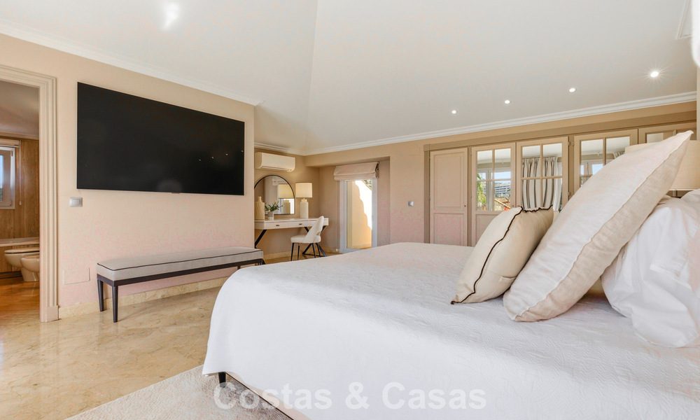 Luxury penthouse for sale in a beautiful frontline golf resort in Nueva Andalucia, Marbella 796973