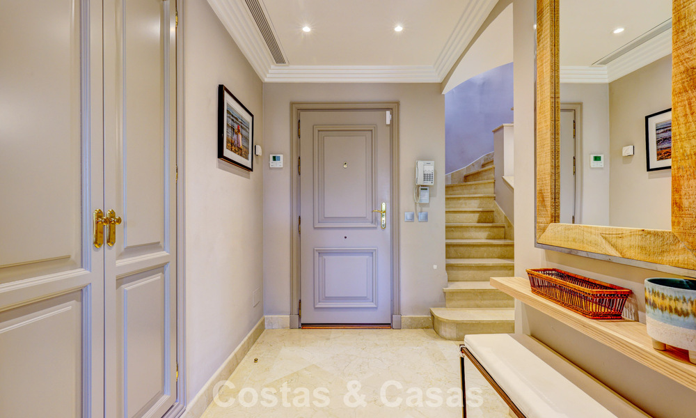 Luxury penthouse for sale in a beautiful frontline golf resort in Nueva Andalucia, Marbella 796979