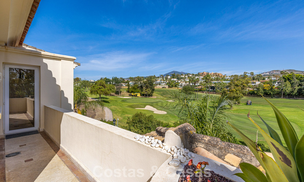 Luxury penthouse for sale in a beautiful frontline golf resort in Nueva Andalucia, Marbella 797001