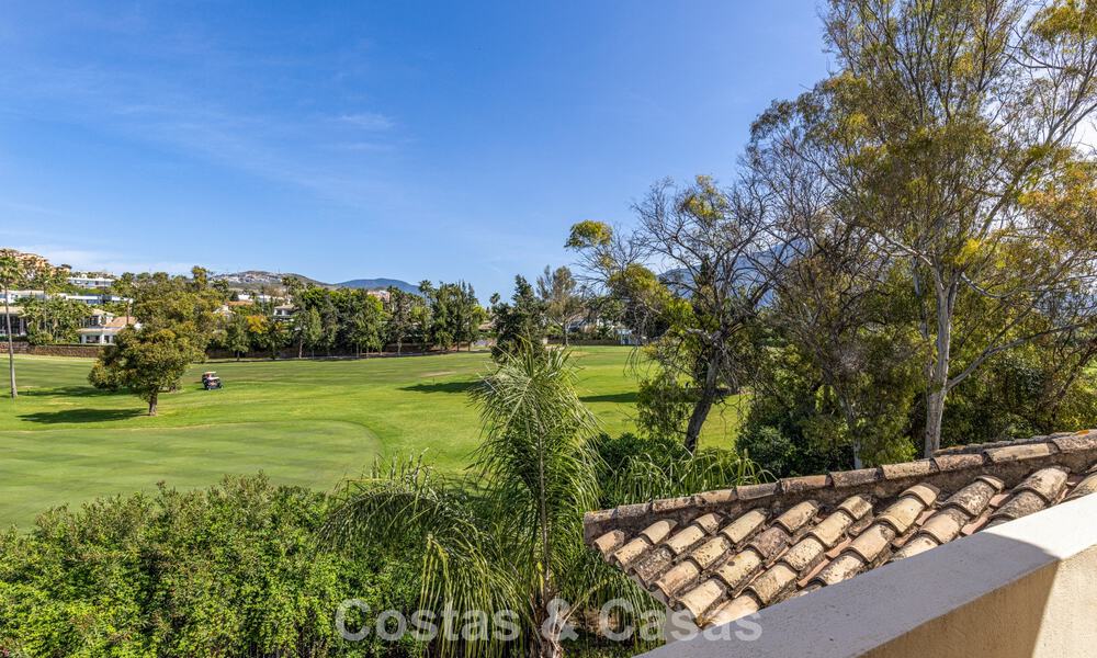 Luxury penthouse for sale in a beautiful frontline golf resort in Nueva Andalucia, Marbella 797002