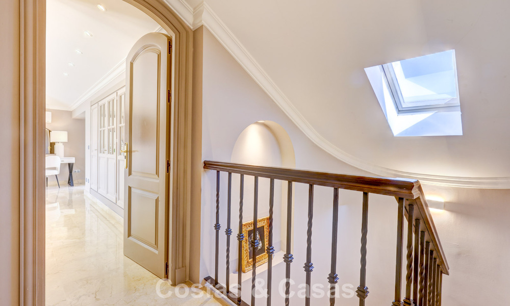 Luxury penthouse for sale in a beautiful frontline golf resort in Nueva Andalucia, Marbella 797016