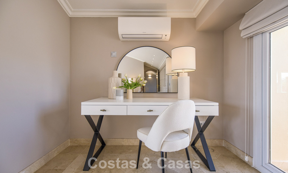 Luxury penthouse for sale in a beautiful frontline golf resort in Nueva Andalucia, Marbella 797020