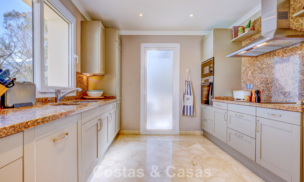 Luxury penthouse for sale in a beautiful frontline golf resort in Nueva Andalucia, Marbella 797052