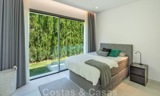 Modern villa for sale in a gated community between Marbella and Estepona 42423 