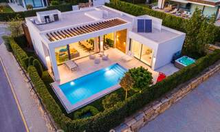 Modern villa for sale in a gated community between Marbella and Estepona 42433 