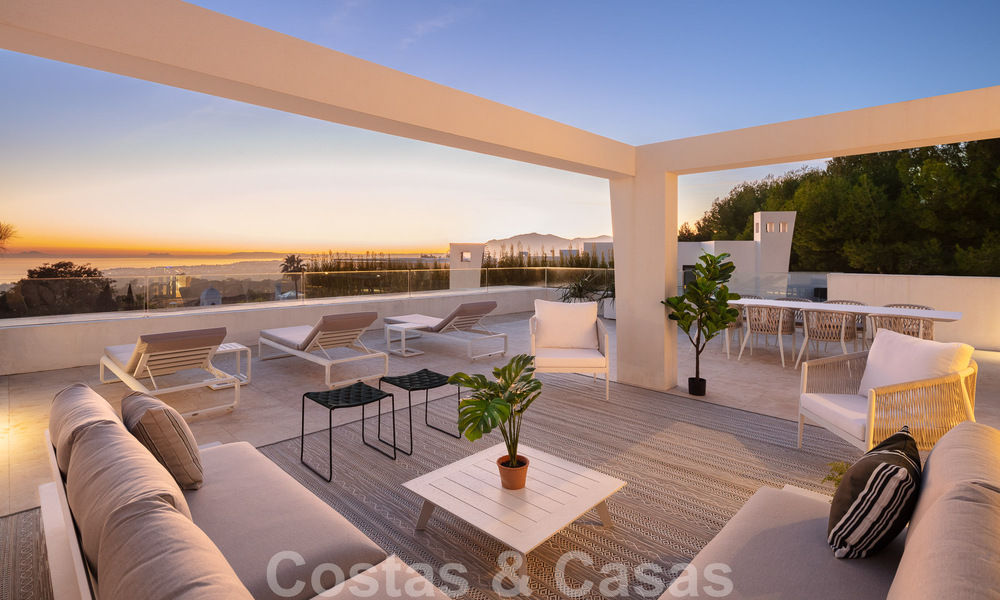 Spectacular, modern penthouse for sale with breath-taking sea views in the highly sought after Sierra Blanca, on the Golden Mile of Marbella 51496