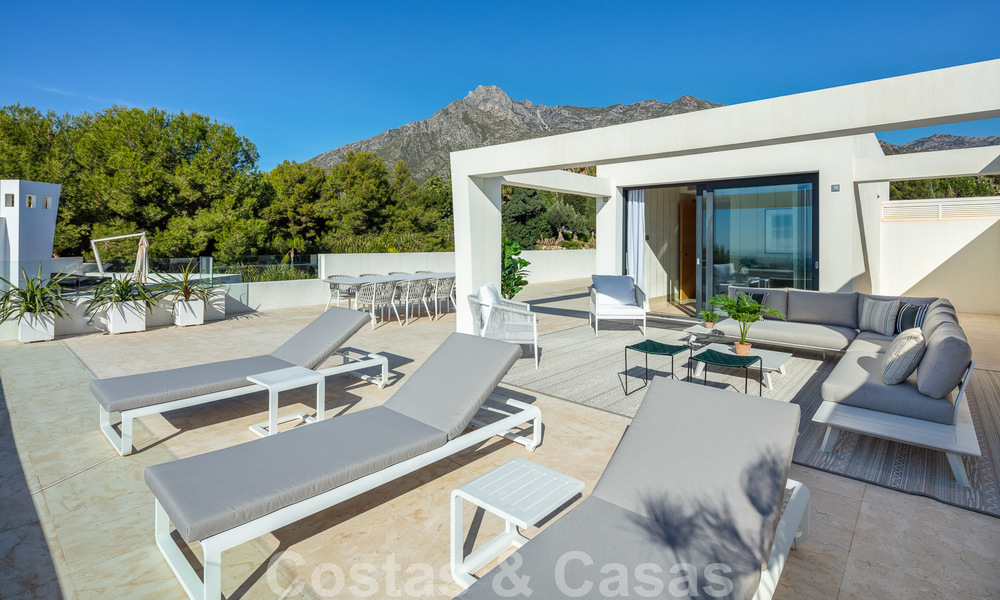 Spectacular, modern penthouse for sale with breath-taking sea views in the highly sought after Sierra Blanca, on the Golden Mile of Marbella 51519