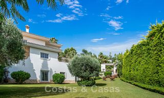 Andalucian villa for sale with sea views in a gated urbanization between Nueva Andalucia's golf valley and La Quinta golf, in Benahavis - Marbella 42770 