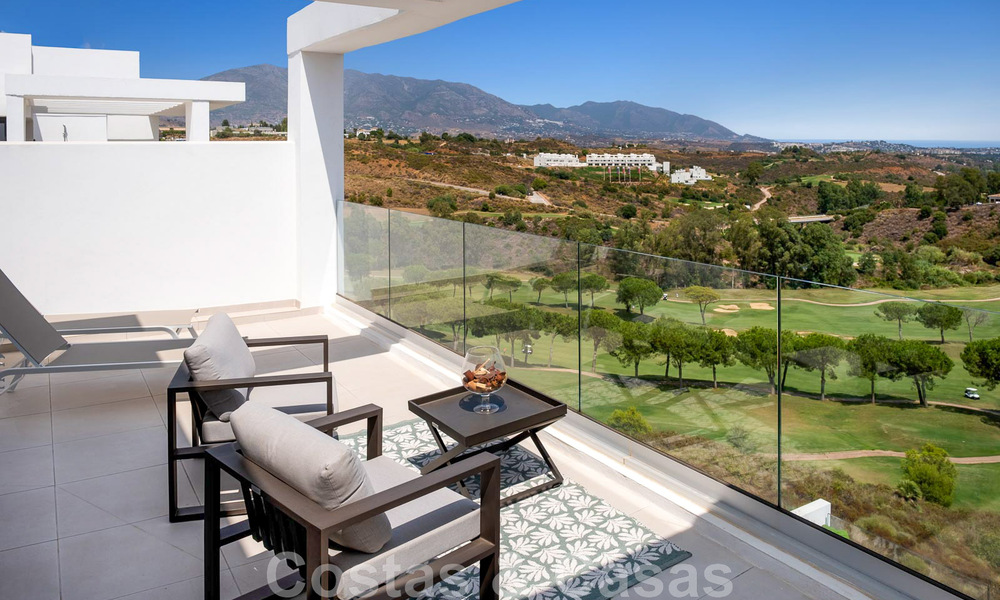 New, luxury apartments for sale in golf resort in La Cala de Mijas - Costa del Sol. Ready to move in. Last units. 42490
