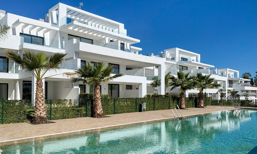 Ready to move in. Last 2 penthouses for sale in modern style in a new development on the New Golden Mile between Marbella and Estepona 42517