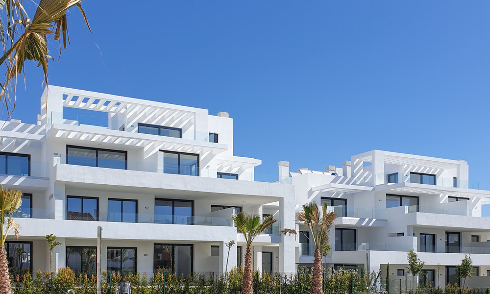 Ready to move in. Last 2 penthouses for sale in modern style in a new development on the New Golden Mile between Marbella and Estepona 42519