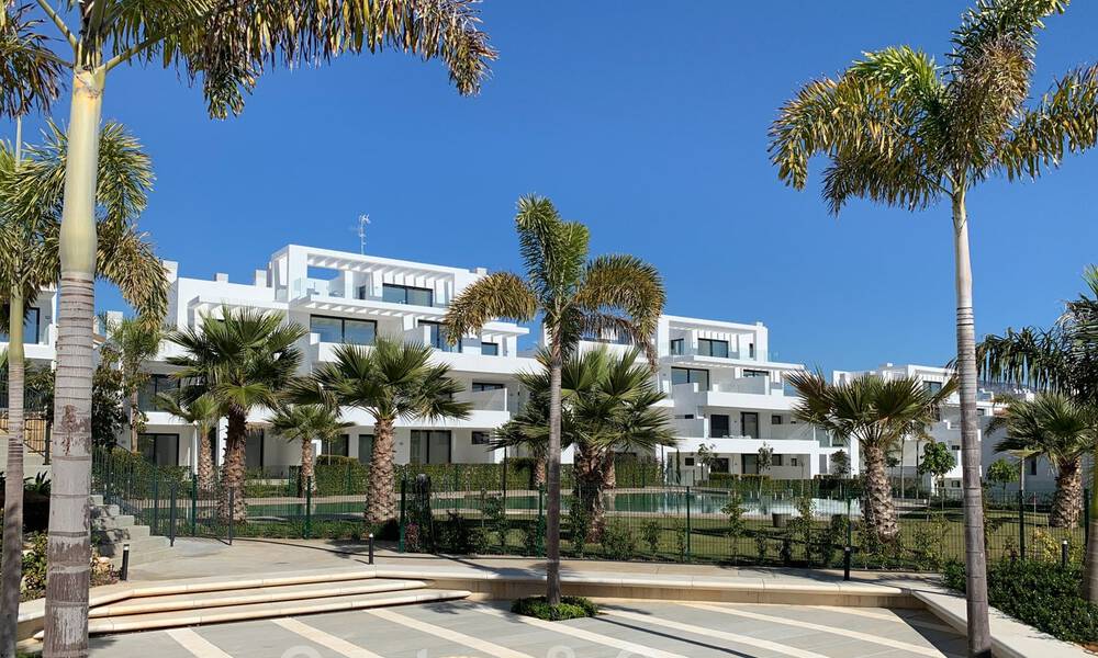 Ready to move in. Last 2 penthouses for sale in modern style in a new development on the New Golden Mile between Marbella and Estepona 42546