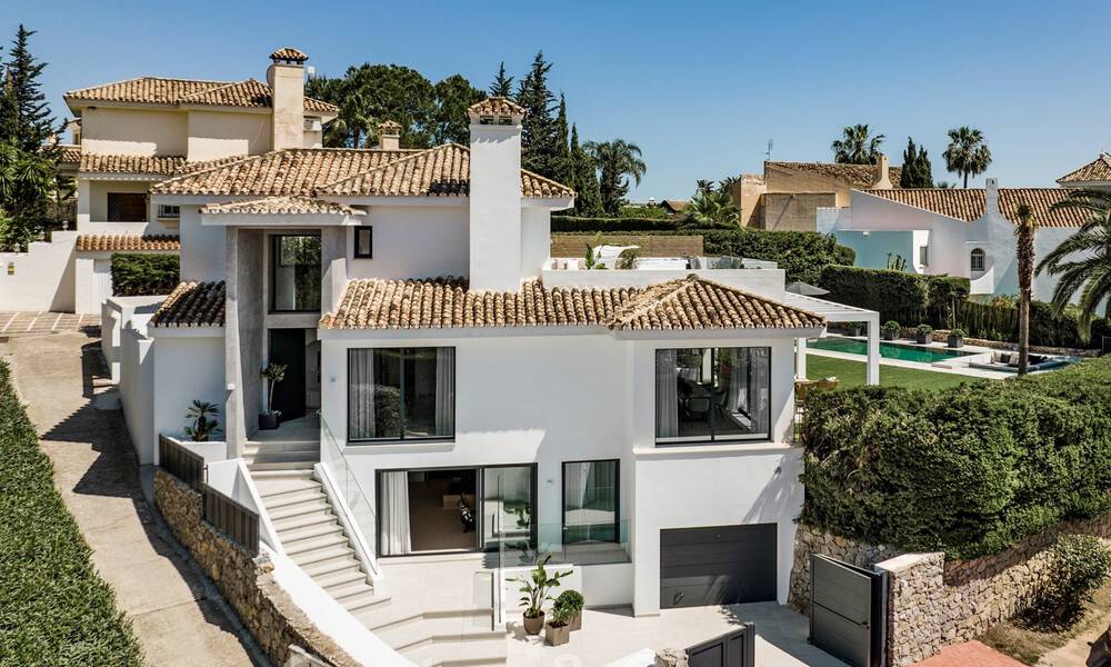 Contemporary Mediterranean luxury villa for sale with views of the golf valley in Nueva Andalucia - Marbella 42816