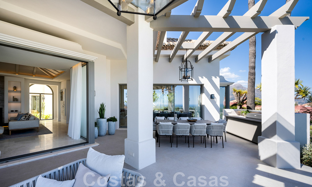 Prestigious luxury villa in Mediterranean style for sale with stunning panoramic sea views in Benahavis - Marbella 43443
