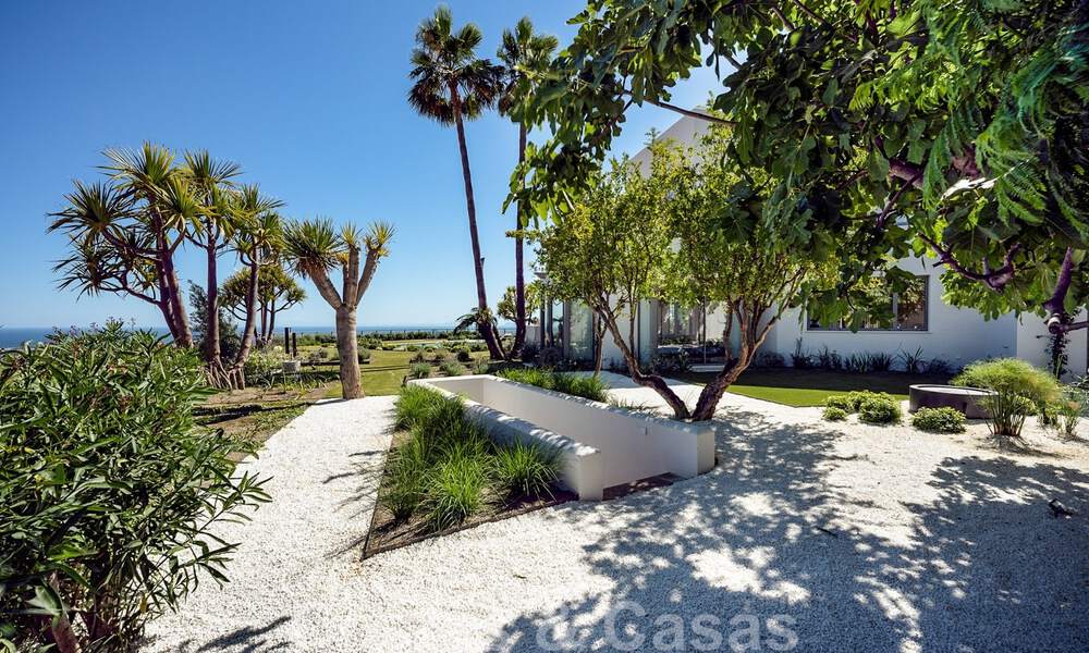 Prestigious luxury villa in Mediterranean style for sale with stunning panoramic sea views in Benahavis - Marbella 43450