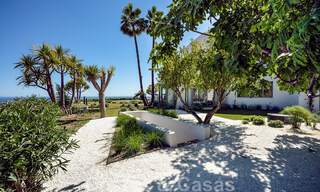 Prestigious luxury villa in Mediterranean style for sale with stunning panoramic sea views in Benahavis - Marbella 43450 