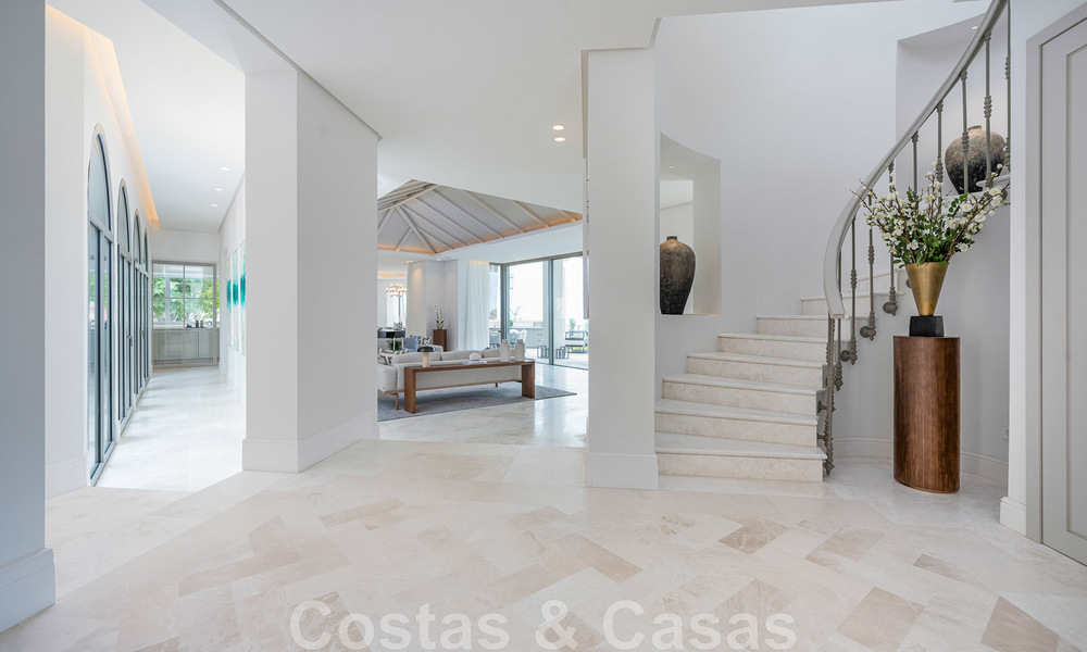 Prestigious luxury villa in Mediterranean style for sale with stunning panoramic sea views in Benahavis - Marbella 43466