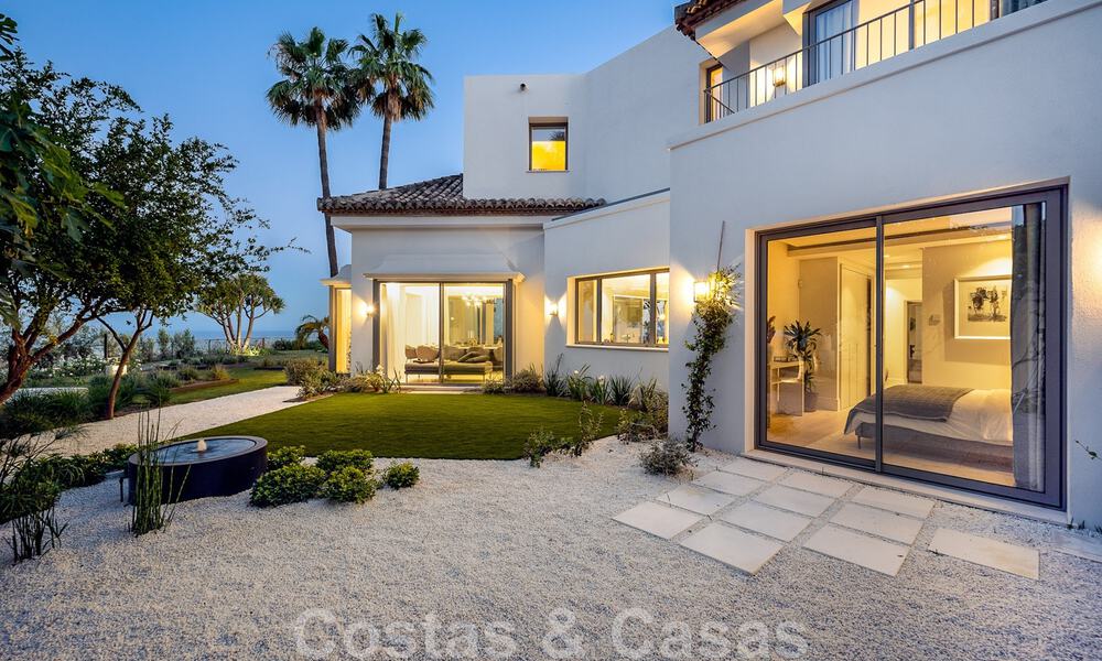 Prestigious luxury villa in Mediterranean style for sale with stunning panoramic sea views in Benahavis - Marbella 43526