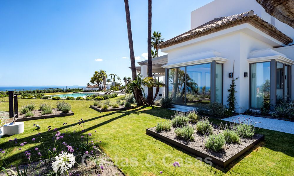 Prestigious luxury villa in Mediterranean style for sale with stunning panoramic sea views in Benahavis - Marbella 43530