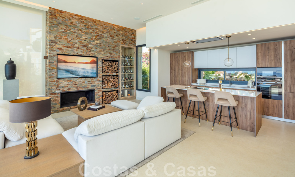 Luxury contemporary style villa for sale with sea views in Nueva Andalucia's golf valley in Marbella 43298