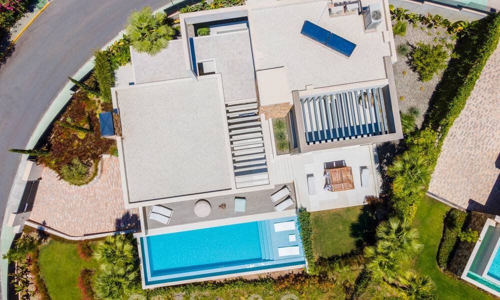 Luxury contemporary style villa for sale with sea views in Nueva Andalucia's golf valley in Marbella 43307