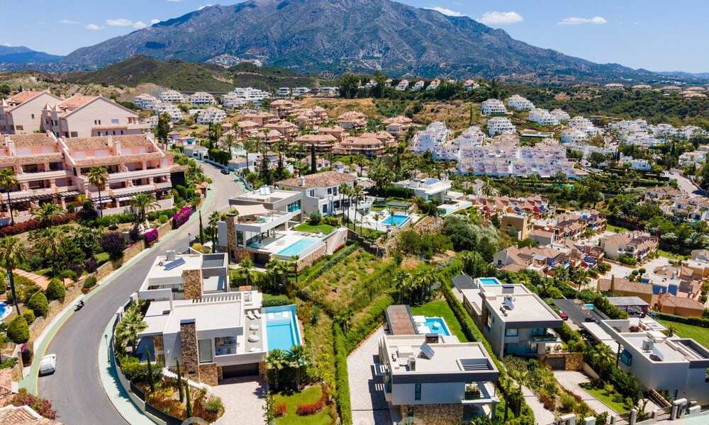 Luxury contemporary style villa for sale with sea views in Nueva Andalucia's golf valley in Marbella 43309