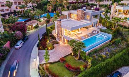 Luxury contemporary style villa for sale with sea views in Nueva Andalucia's golf valley in Marbella 43319