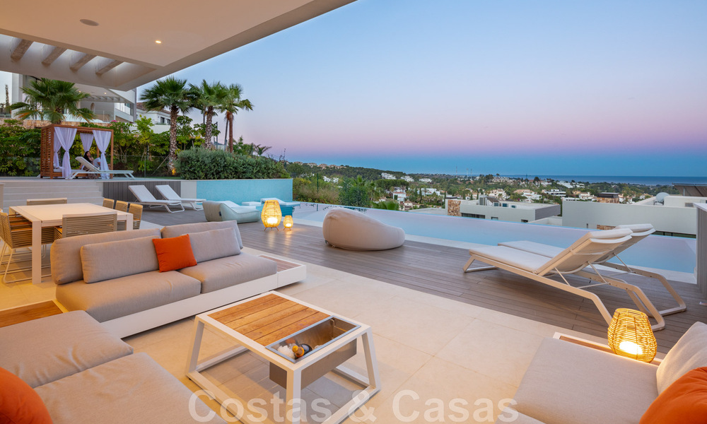 Luxury contemporary style villa for sale with sea views in Nueva Andalucia's golf valley in Marbella 43322