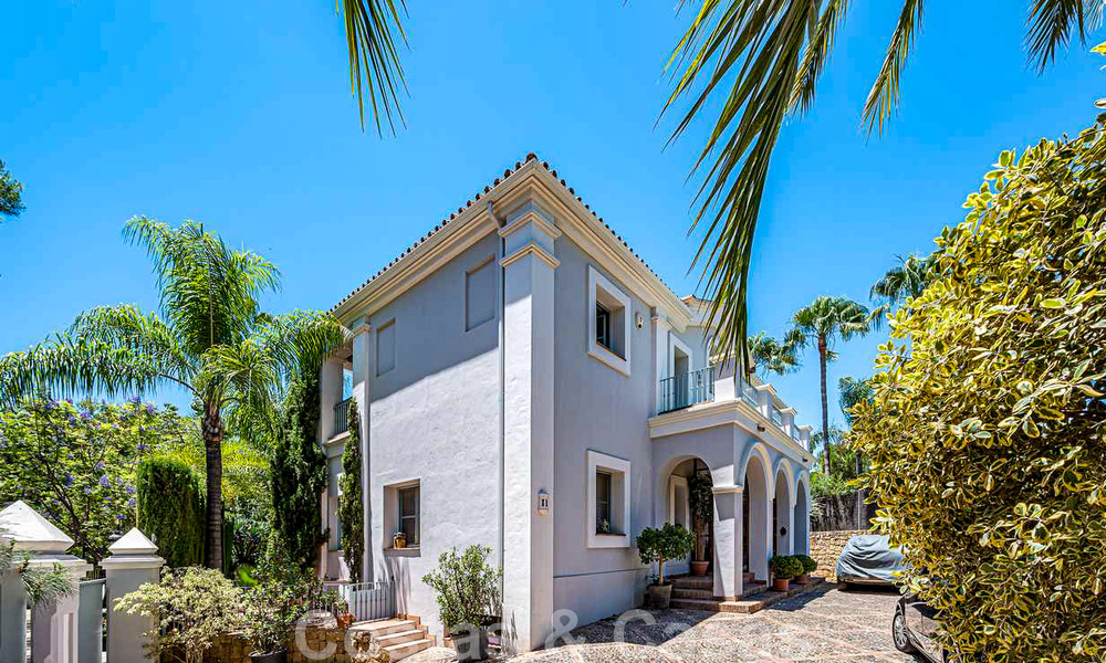 Romantic family villa in classical style for sale, in one of the most exclusive and gated residential areas on the Golden Mile of Marbella 43008