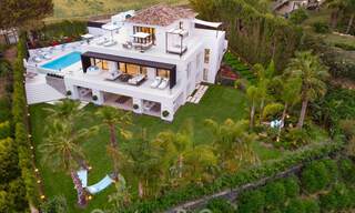Beautiful, contemporary villa for sale in the heart of Nueva Andalucia's golf valley in Marbella 43029 