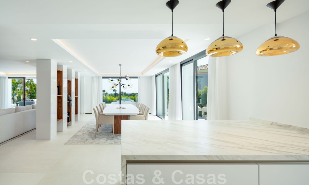 Beautiful, contemporary villa for sale in the heart of Nueva Andalucia's golf valley in Marbella 43052