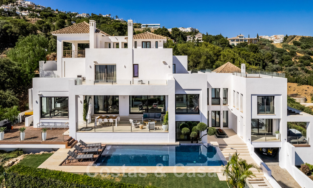 Contemporary, elevated luxury villa for sale with panoramic sea views situated in Marbella East 43844