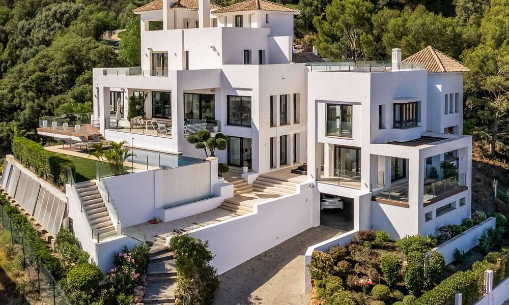 Contemporary, elevated luxury villa for sale with panoramic sea views situated in Marbella East 43846