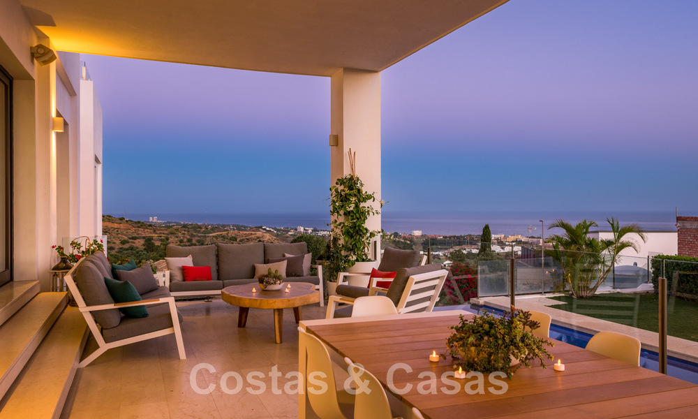 Contemporary, elevated luxury villa for sale with panoramic sea views situated in Marbella East 43855