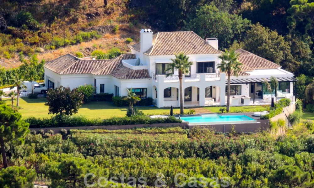 Traditional luxury villa for sale in the very exclusive La Zagaleta Resort in Marbella - Benahavis 43410