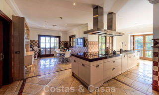 Spacious Mediterranean villa for sale with sea views in the La Zagaleta Resort in Marbella - Benahavis 43961 