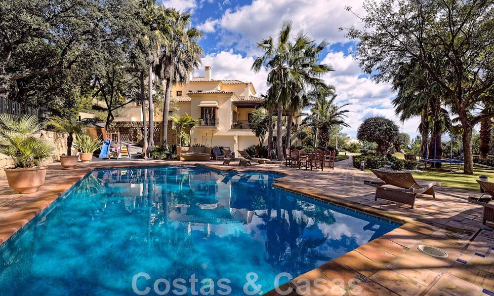 Spacious Mediterranean villa for sale with sea views in the La Zagaleta Resort in Marbella - Benahavis 43969