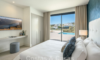 Spectacular luxury villas for sale in contemporary architecture situated in a golf resort on the New Golden Mile between Marbella and Estepona 63171 