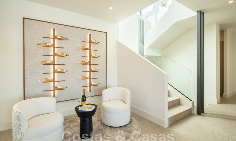 Spectacular luxury villas for sale in contemporary architecture situated in a golf resort on the New Golden Mile between Marbella and Estepona 63172