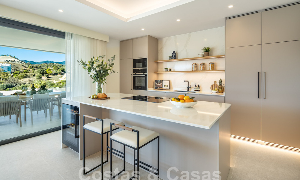 Spectacular luxury villas for sale in contemporary architecture situated in a golf resort on the New Golden Mile between Marbella and Estepona 63173