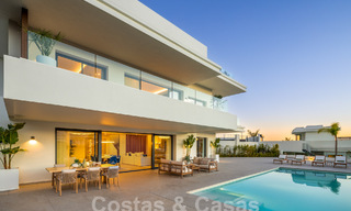 Ready to move in! Spectacular luxury villas for sale in contemporary architecture situated in a golf resort on the New Golden Mile between Marbella and Estepona 63187 