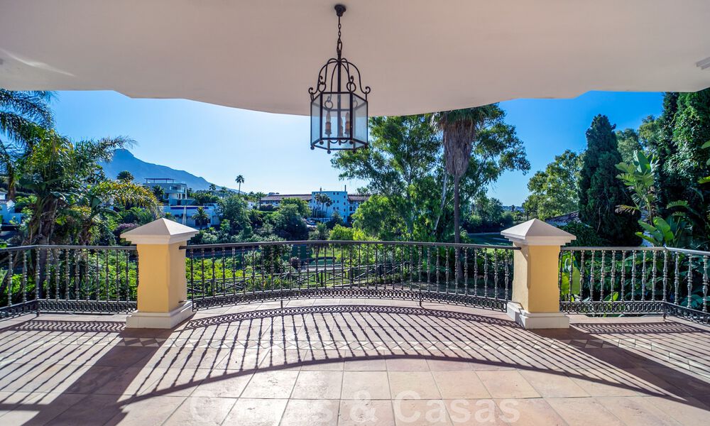 Classic Spanish luxury villa for sale in gated community and frontline golf with stunning views over La Quinta golf course, Benahavis - Marbella 44097