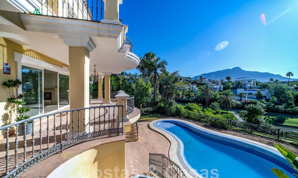 Classic Spanish luxury villa for sale in gated community and frontline golf with stunning views over La Quinta golf course, Benahavis - Marbella 44098