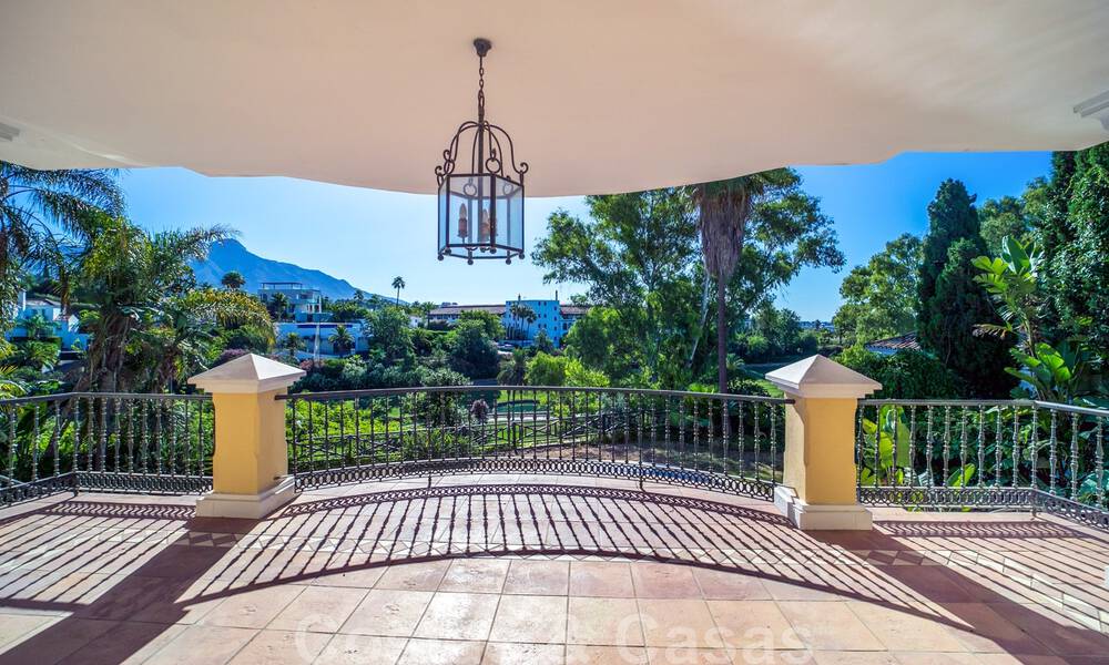 Classic Spanish luxury villa for sale in gated community and frontline golf with stunning views over La Quinta golf course, Benahavis - Marbella 44104
