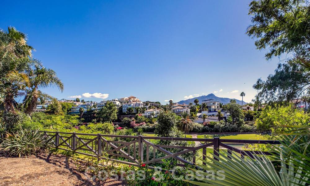 Classic Spanish luxury villa for sale in gated community and frontline golf with stunning views over La Quinta golf course, Benahavis - Marbella 44119