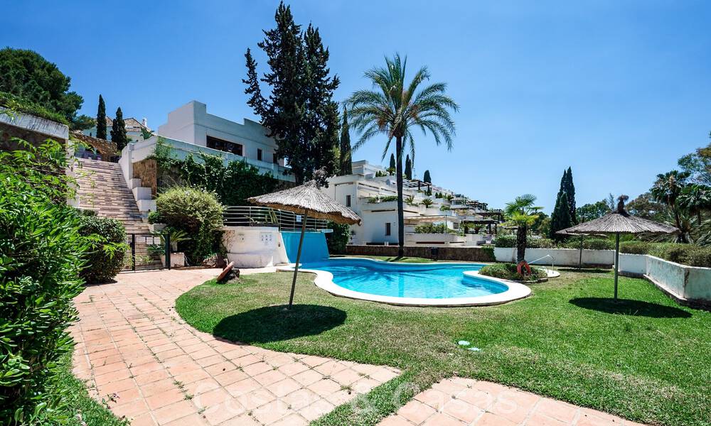 Fully refurbished luxury penthouse for sale in Scandinavian style with extensive terraces on the Golden Mile of Marbella 44255